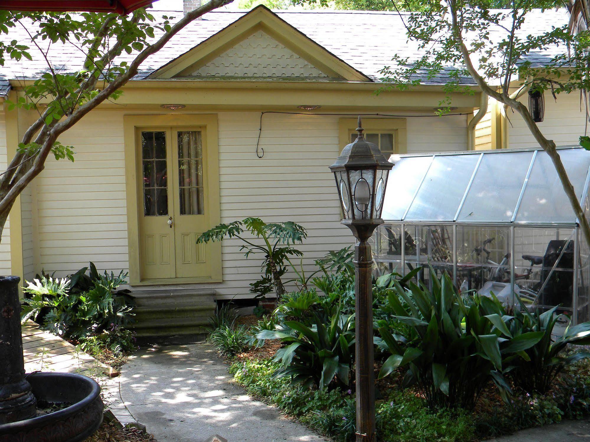 Maison De Macarty Bed & Breakfast Ню Орлиънс Екстериор снимка