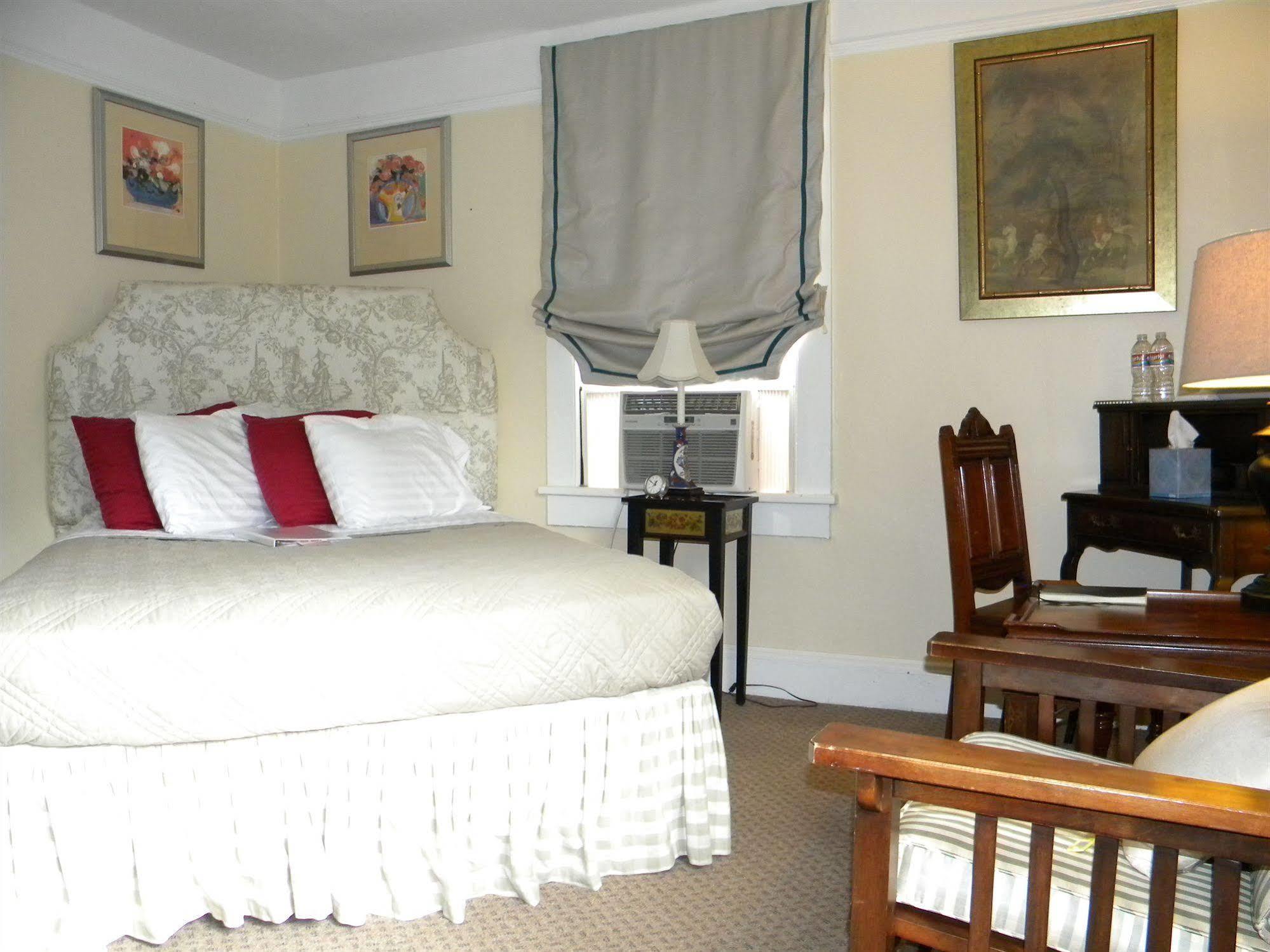 Maison De Macarty Bed & Breakfast Ню Орлиънс Екстериор снимка