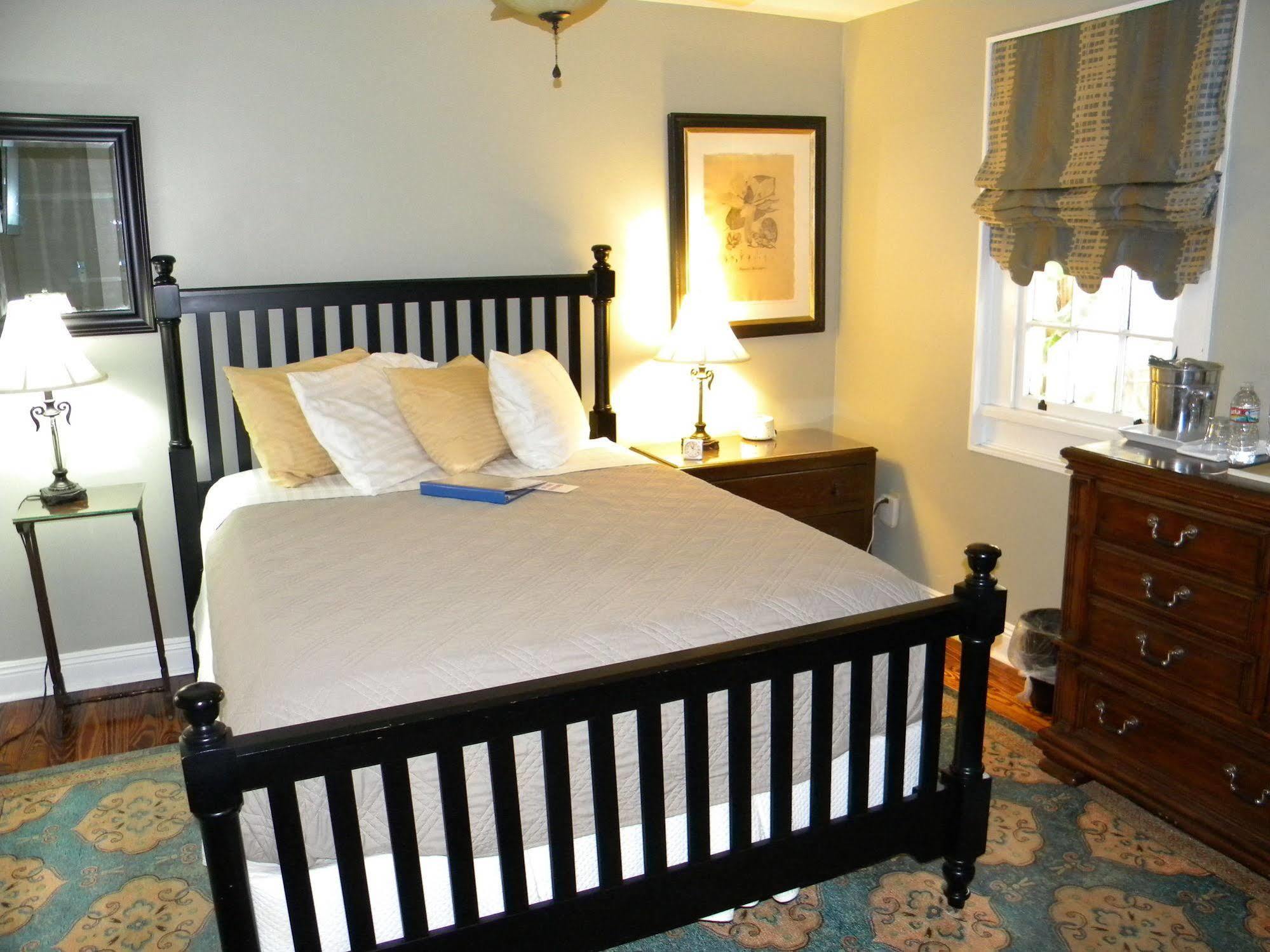 Maison De Macarty Bed & Breakfast Ню Орлиънс Екстериор снимка