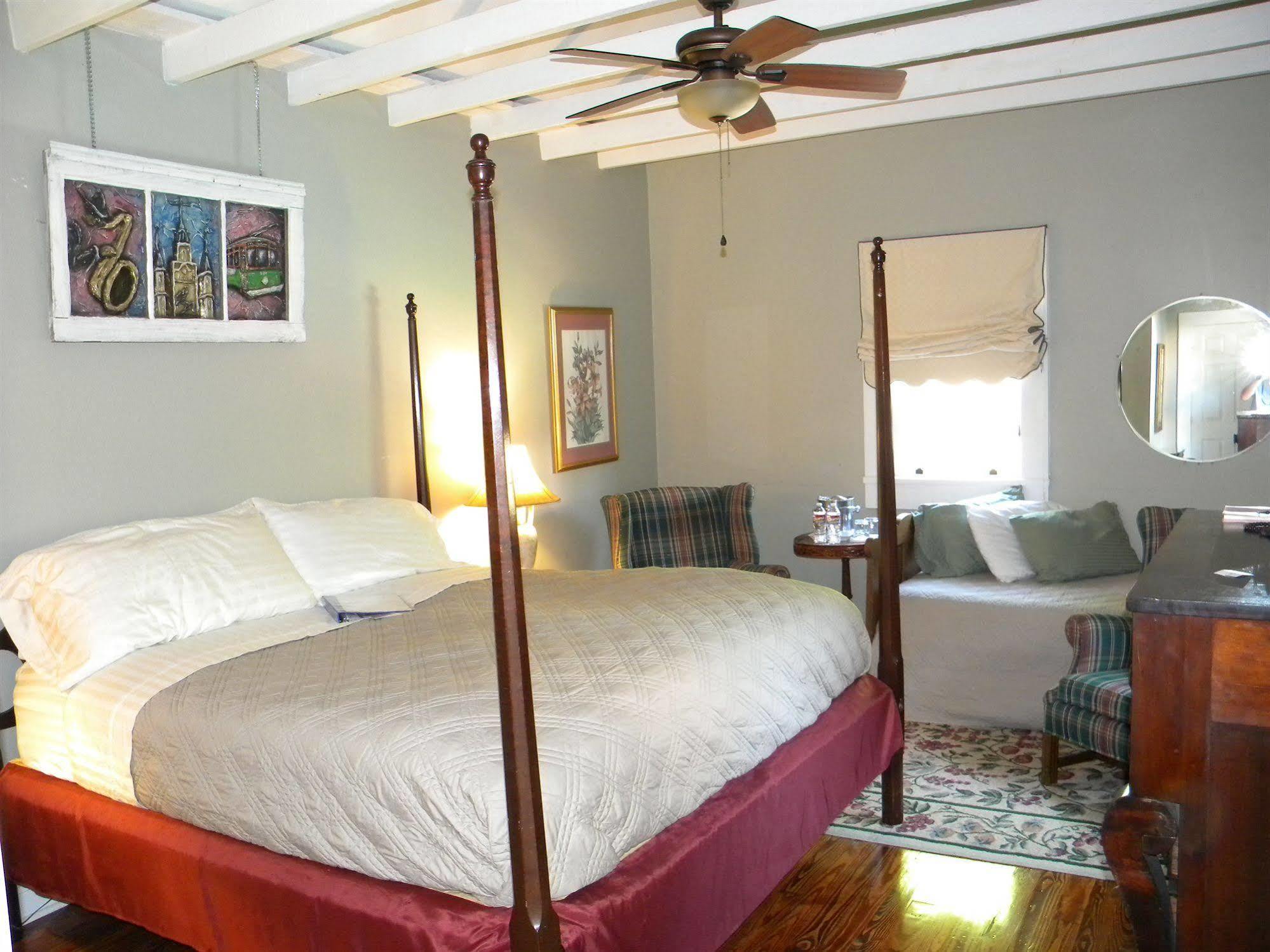 Maison De Macarty Bed & Breakfast Ню Орлиънс Екстериор снимка